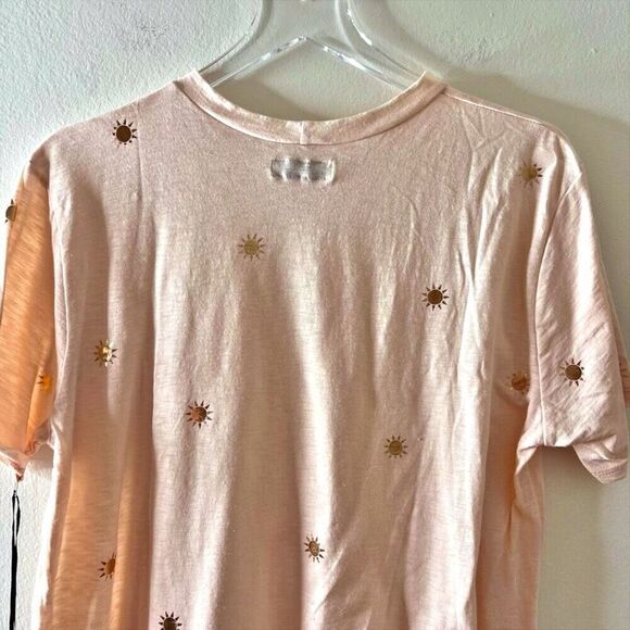 Michael Lauren Lansing Short Sleeve Boyfriend Tee Foil Mini Suns Peach Sz L NWT - Picture 12 of 15